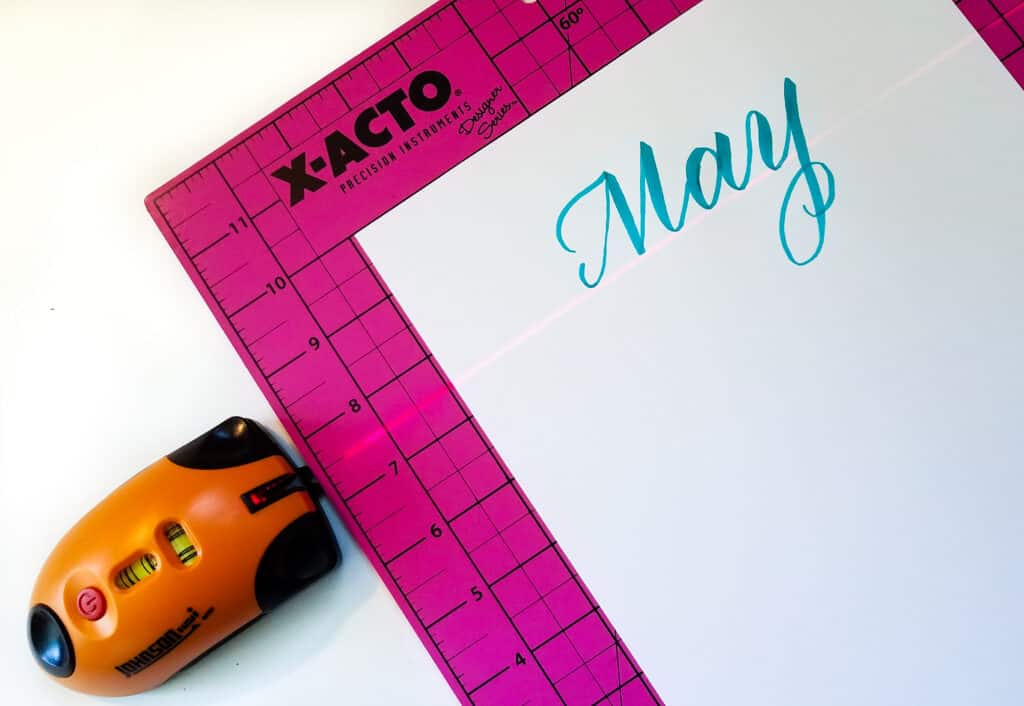 laser level used for calligraphy without drawing guidelines