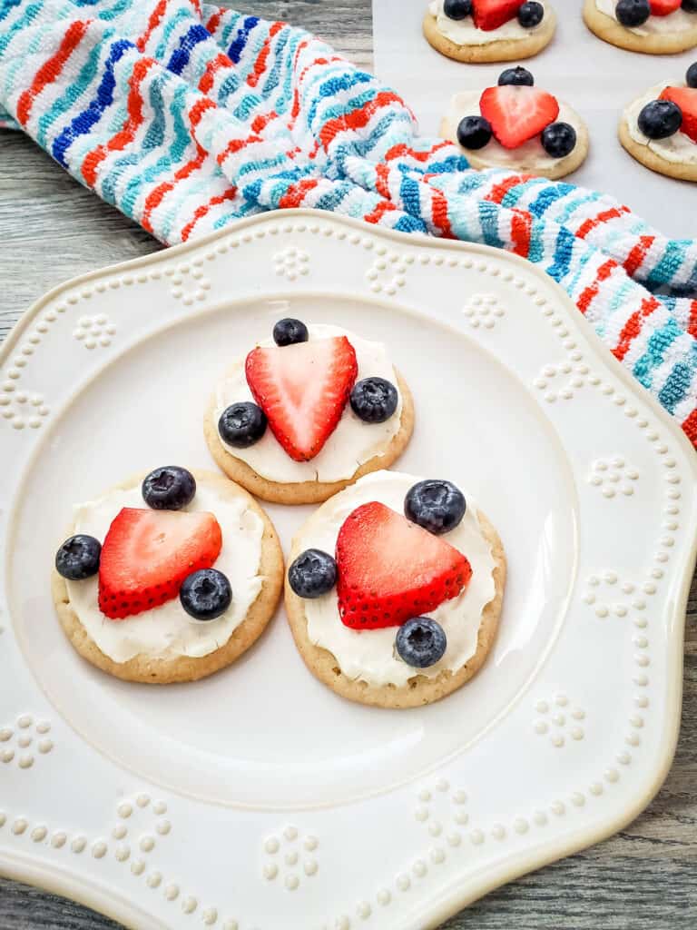 Mini fruit pizzas recipe