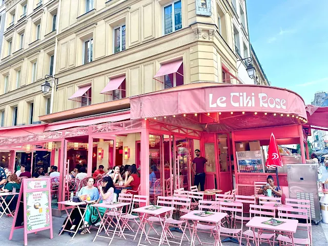 Paris cafe