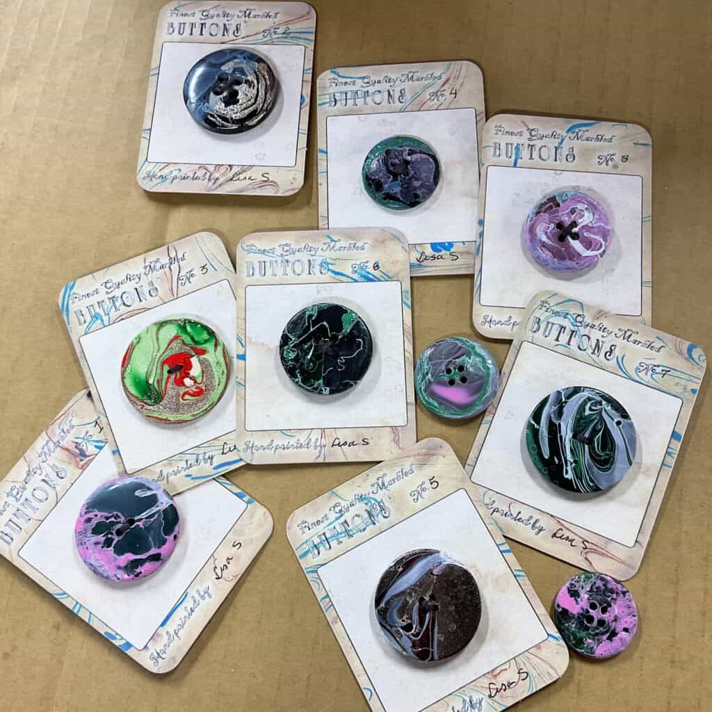 marbled buittons